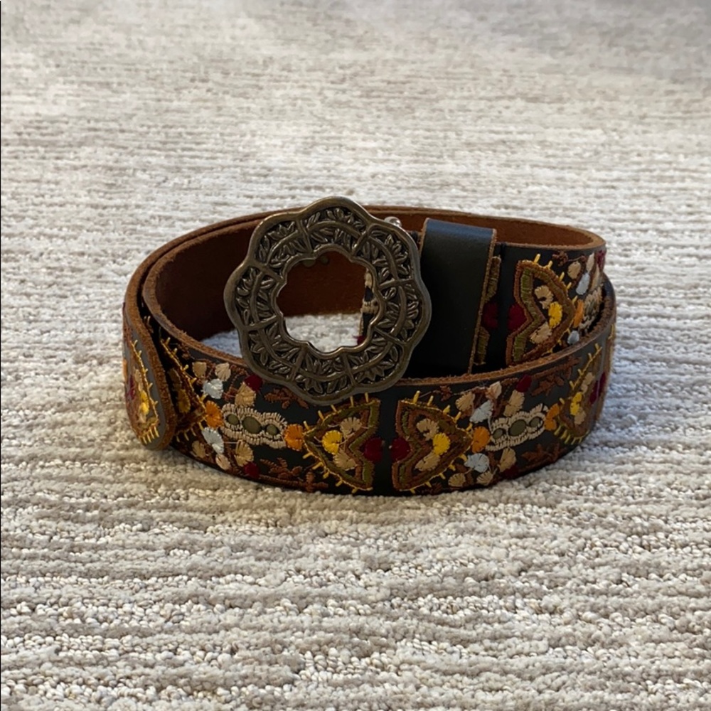 Lucky Brand embroidered belt